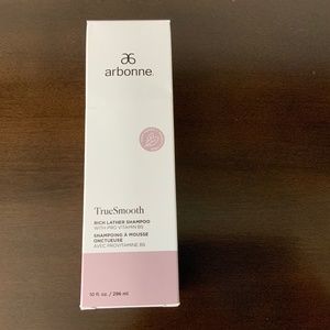 Arbonne True Smooth Shampoo